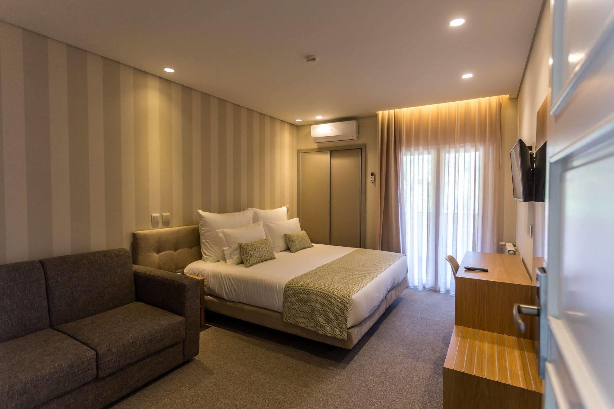 Adelaide Hotel 제어스 외부 사진